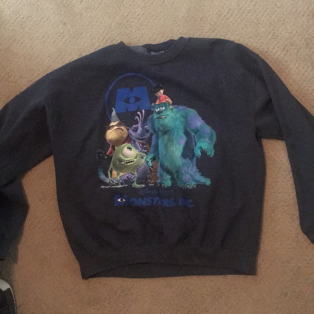 sweatshirt